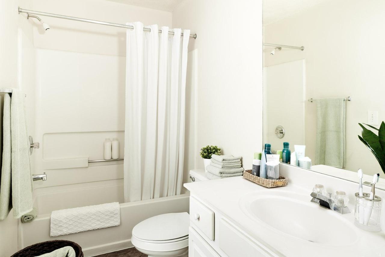 Intown Suites Extended Stay Chicago Il - Oakbrook Villa Park Exterior photo
